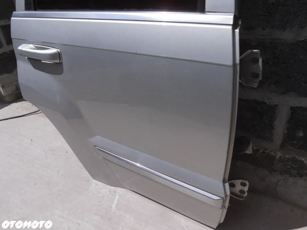 JEEP GRAND CHEROKEE III 04-10 DRZWI PRAWY TYŁ KOMPLETNE PRZYCIEMNIANA SZYBA PANEL BOCZEK BOSTON PREMIUM AUDIO - 4