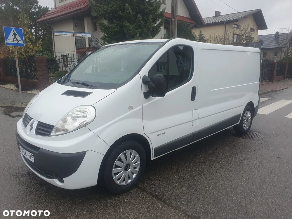 Renault TRAFIC - 1