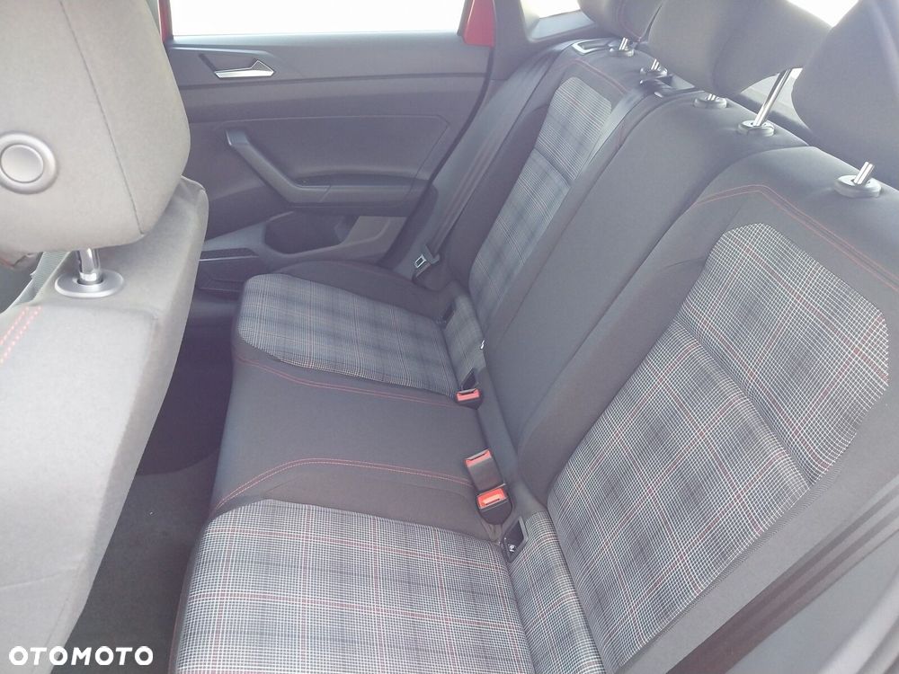 Volkswagen Polo - 19