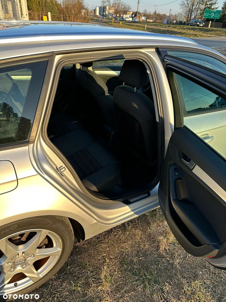Audi A4 Avant 2.0 TDI DPF S line Sportpaket - 8