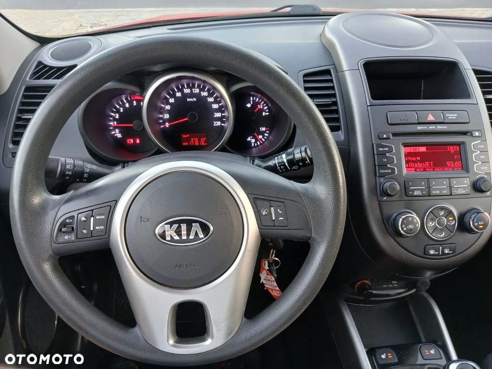 Kia Soul 1.6 CRDI Dream Team Edition - 26