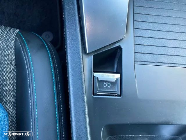 Peugeot 308 SW 1.5 BlueHDi Allure Pack EAT8 - 32