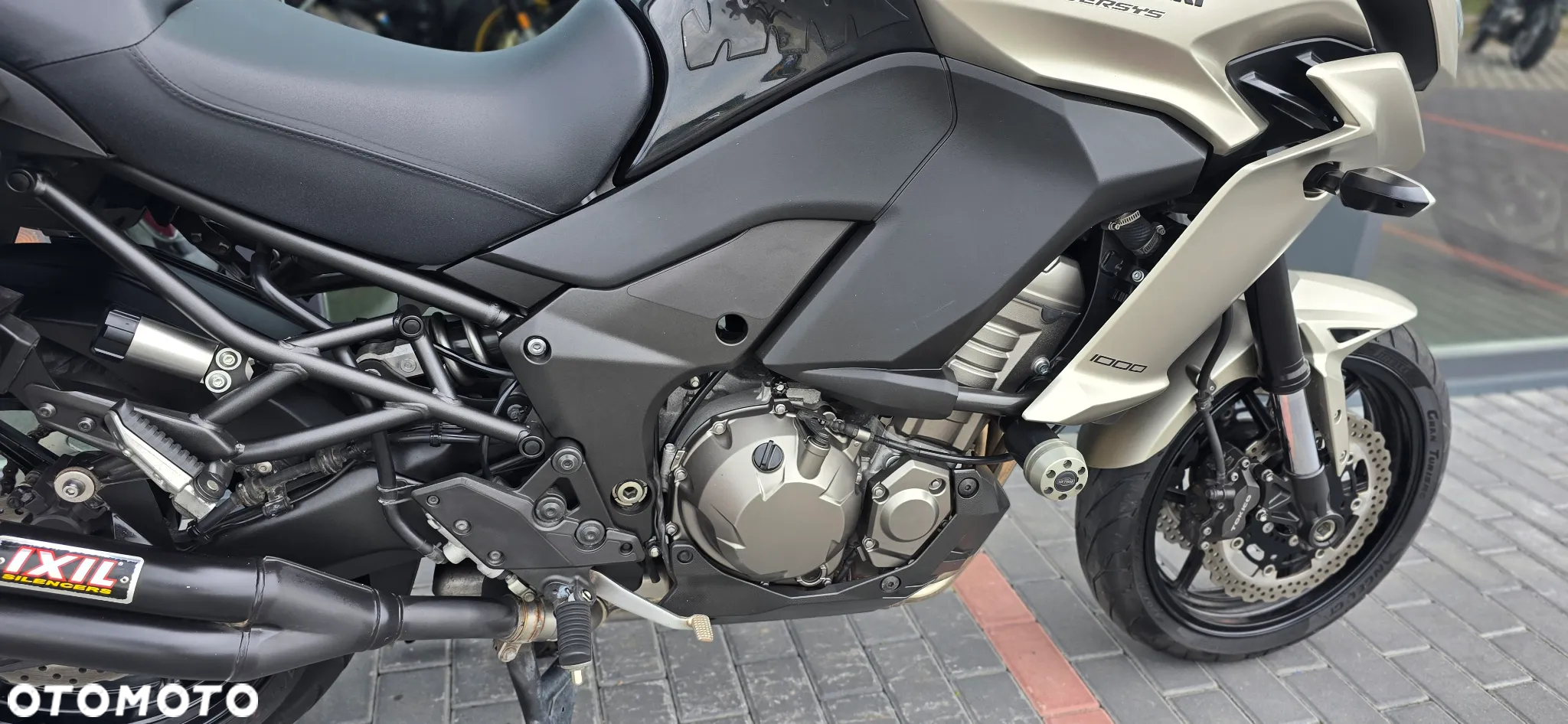 Kawasaki Versys 1000 - 21