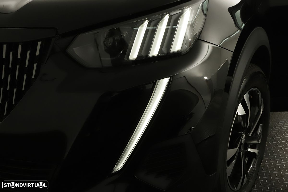 Peugeot 2008 1.2 PureTech GT EAT8 - 6