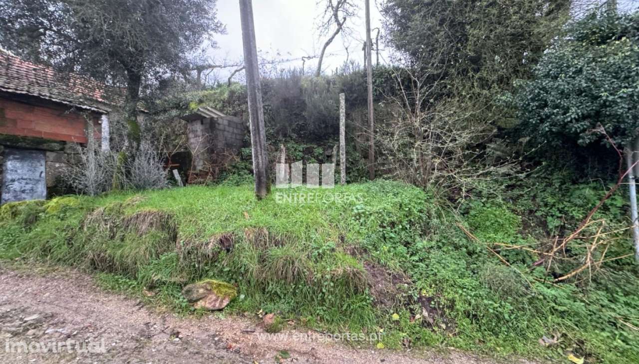 Venda Moradia para reconstrução, Avessadas e Rosém, Marco de Canave - Grande imagem: 2/24