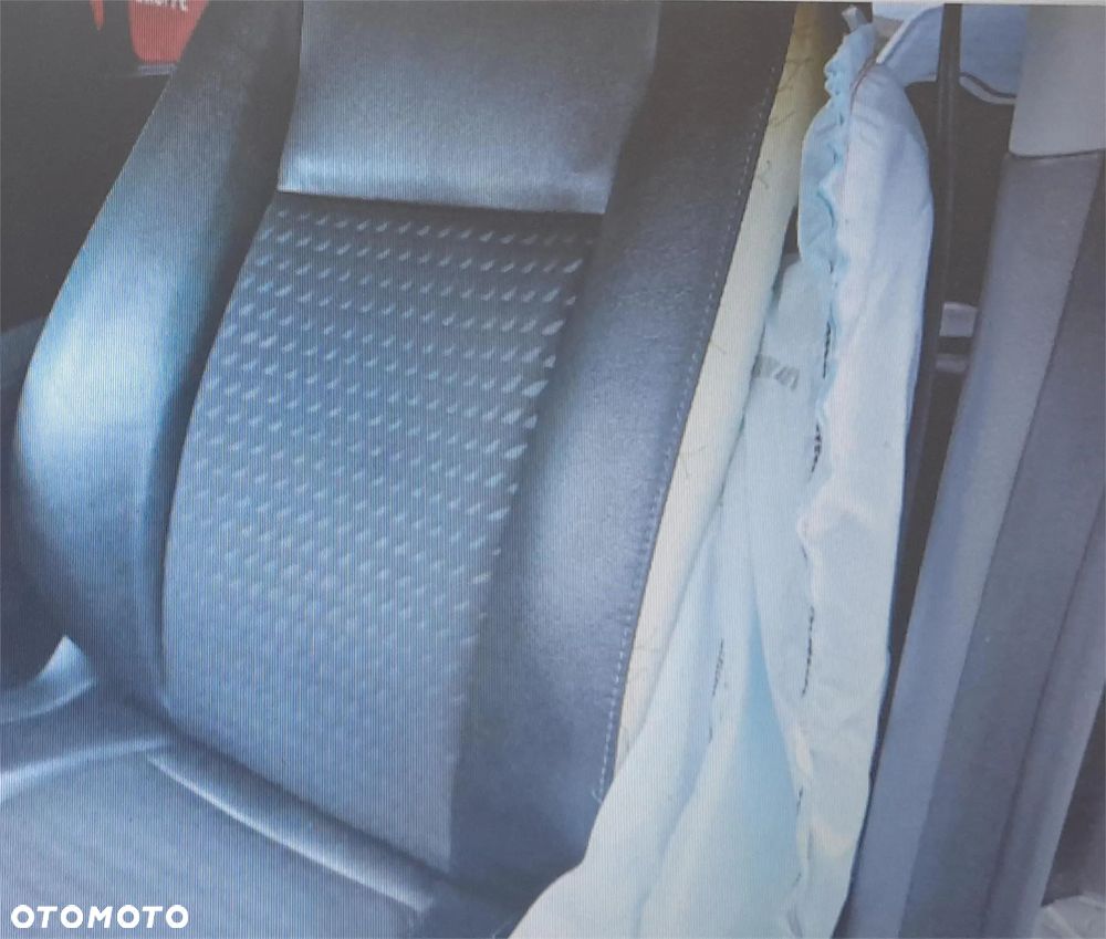 Ford Tourneo Custom - 9