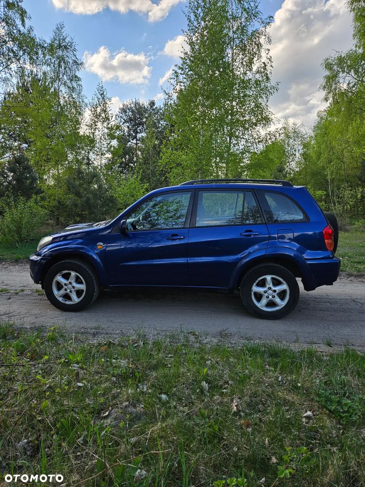 Toyota RAV4 D-4D 4x4 Sol - 8