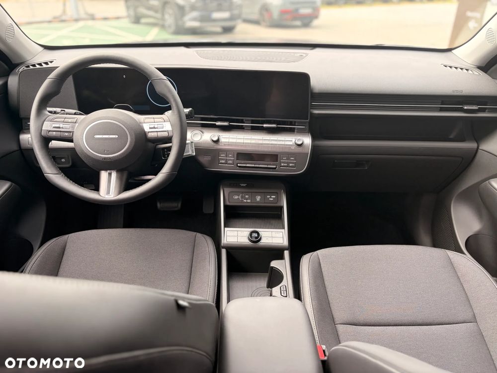 Hyundai Kona 65kWh Executive - 14