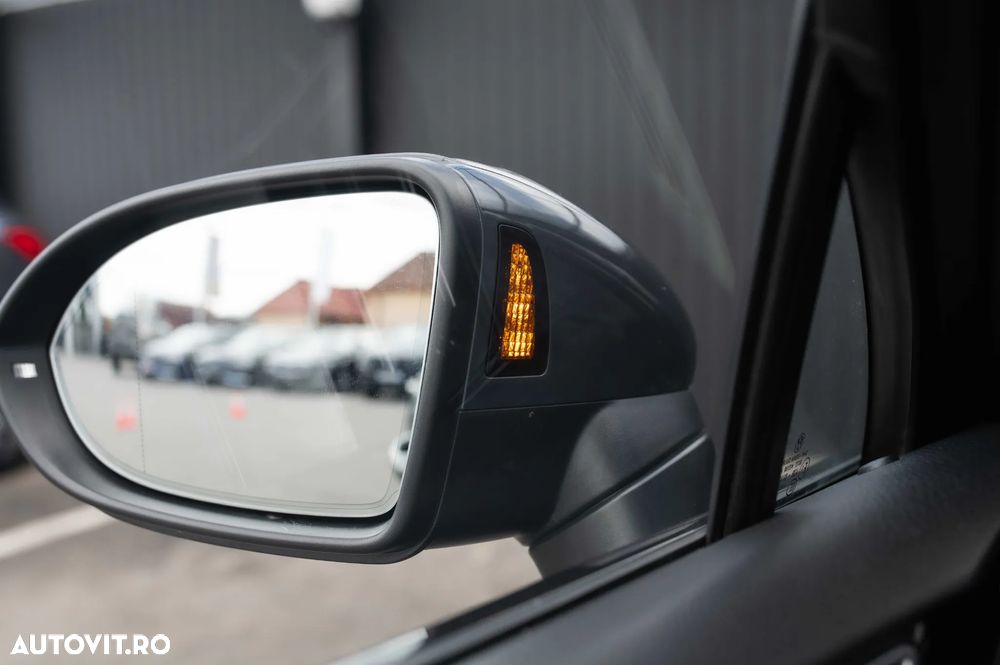 Volkswagen Passat 2.0 TDI DSG Highline - 27