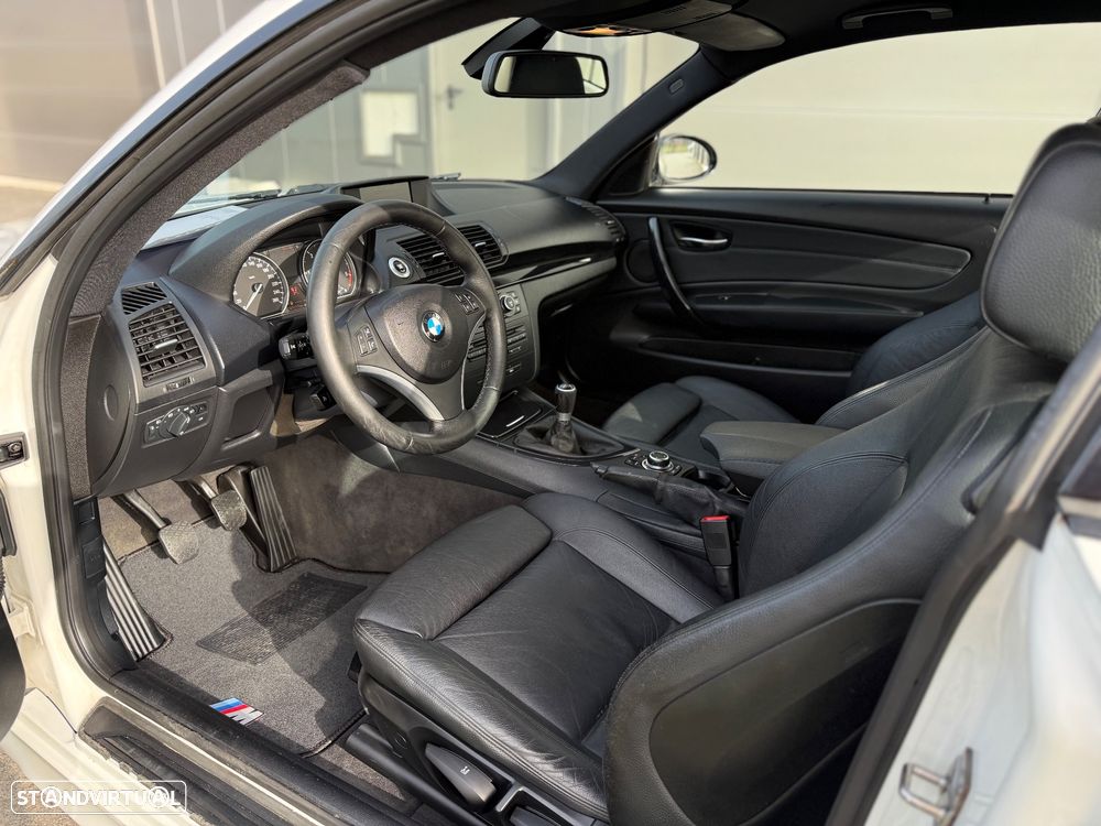 BMW 120 d Limited Edition Lifestyle c/ M Sport Pack - 18