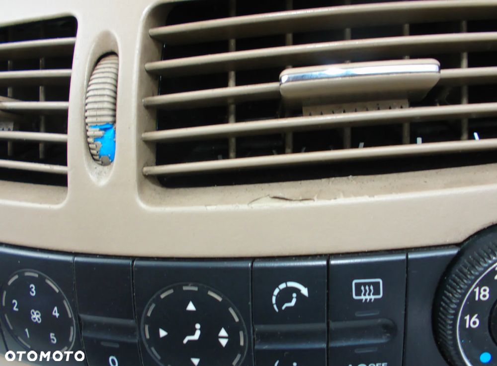 Mercedes E Klasa W211 Panel klimatyzacji - 3