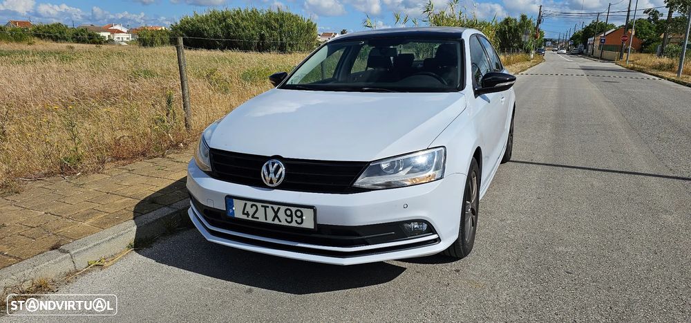 VW Jetta 2.0 TDI Confortline - 60