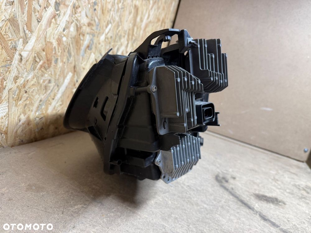 BMW IX I20 M60 LAMPA PRZOD LEWA BMW LASER iX iX M60 5A3CEA1 - 5