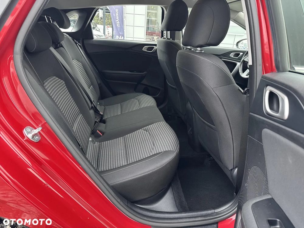 Kia Ceed 1.5 T-GDI M - 27