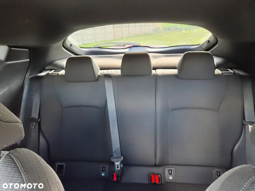 Toyota C-HR Business-Edition - 17