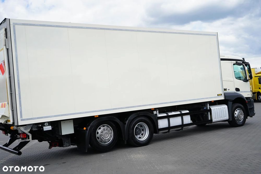 Mercedes-Benz ACTROS / 2540 / ACC / E 6 / CHŁODNIA + WINDA / 20 PALET / OŚ SKRĘTNA - 34