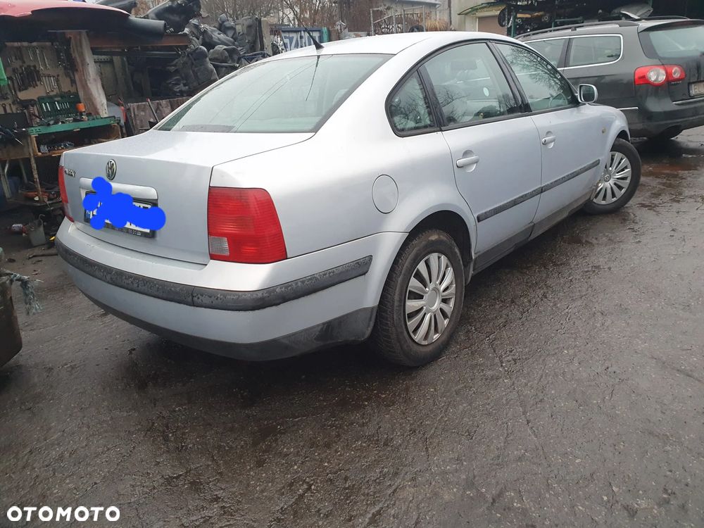 Passat B5 1.6 AHL skrzynia DCN lakier L87Z