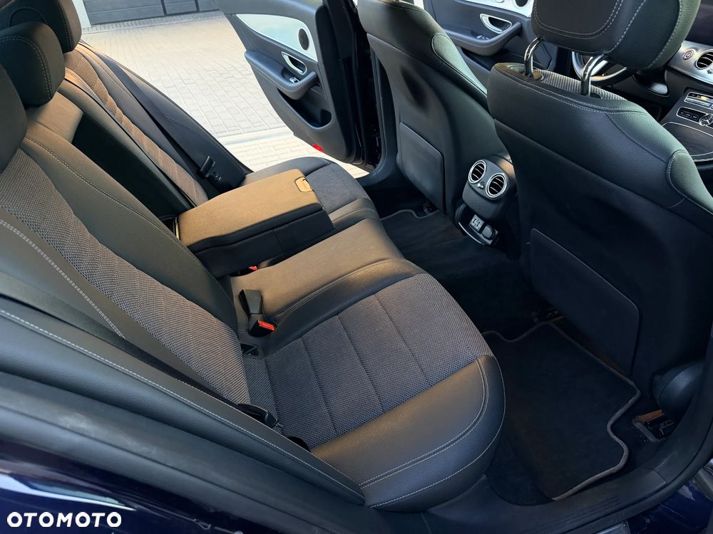 Mercedes-Benz Klasa E 220 d 4-Matic Avantgarde - 11