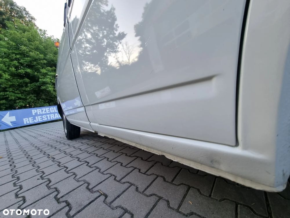 Volkswagen Transporter Standard - 23