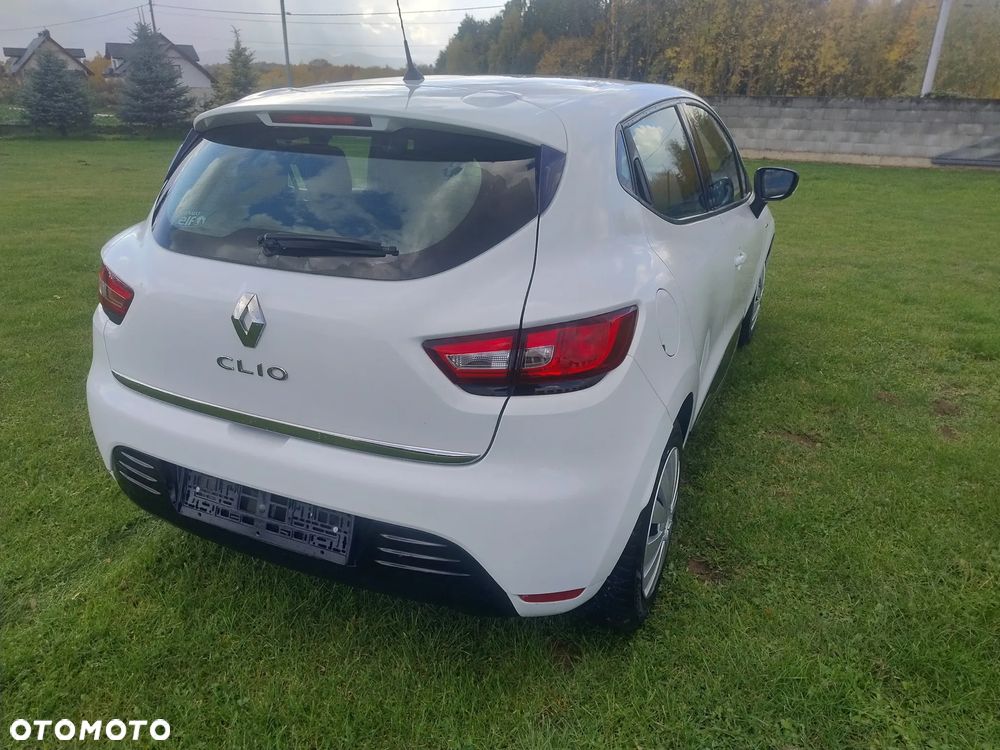 Renault Clio - 2