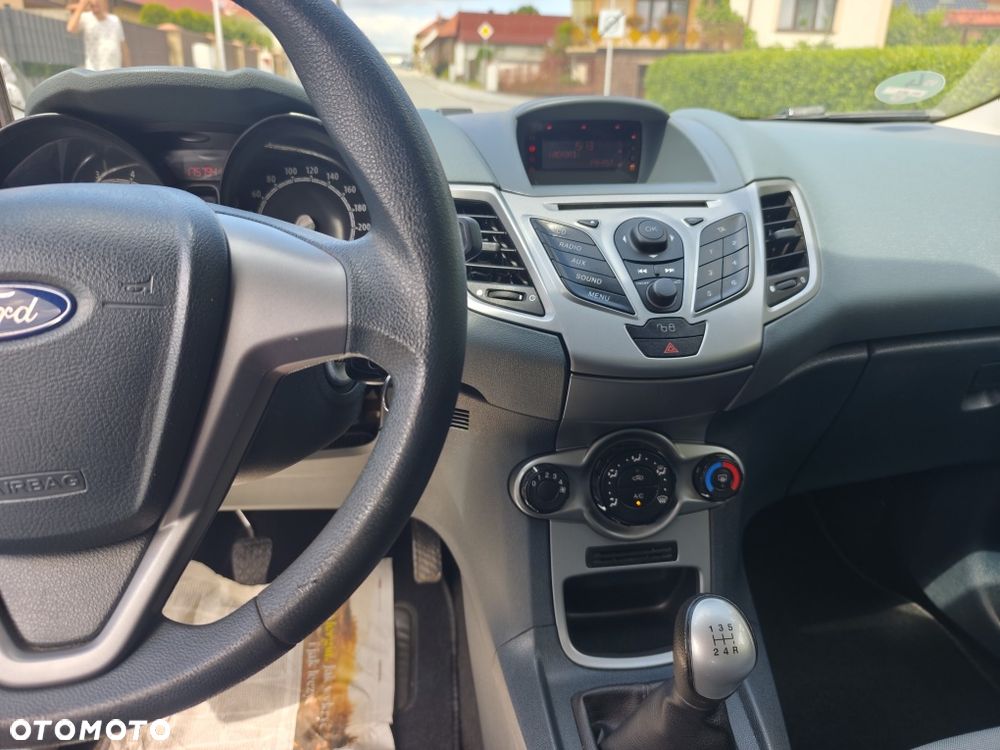 Ford Fiesta - 6