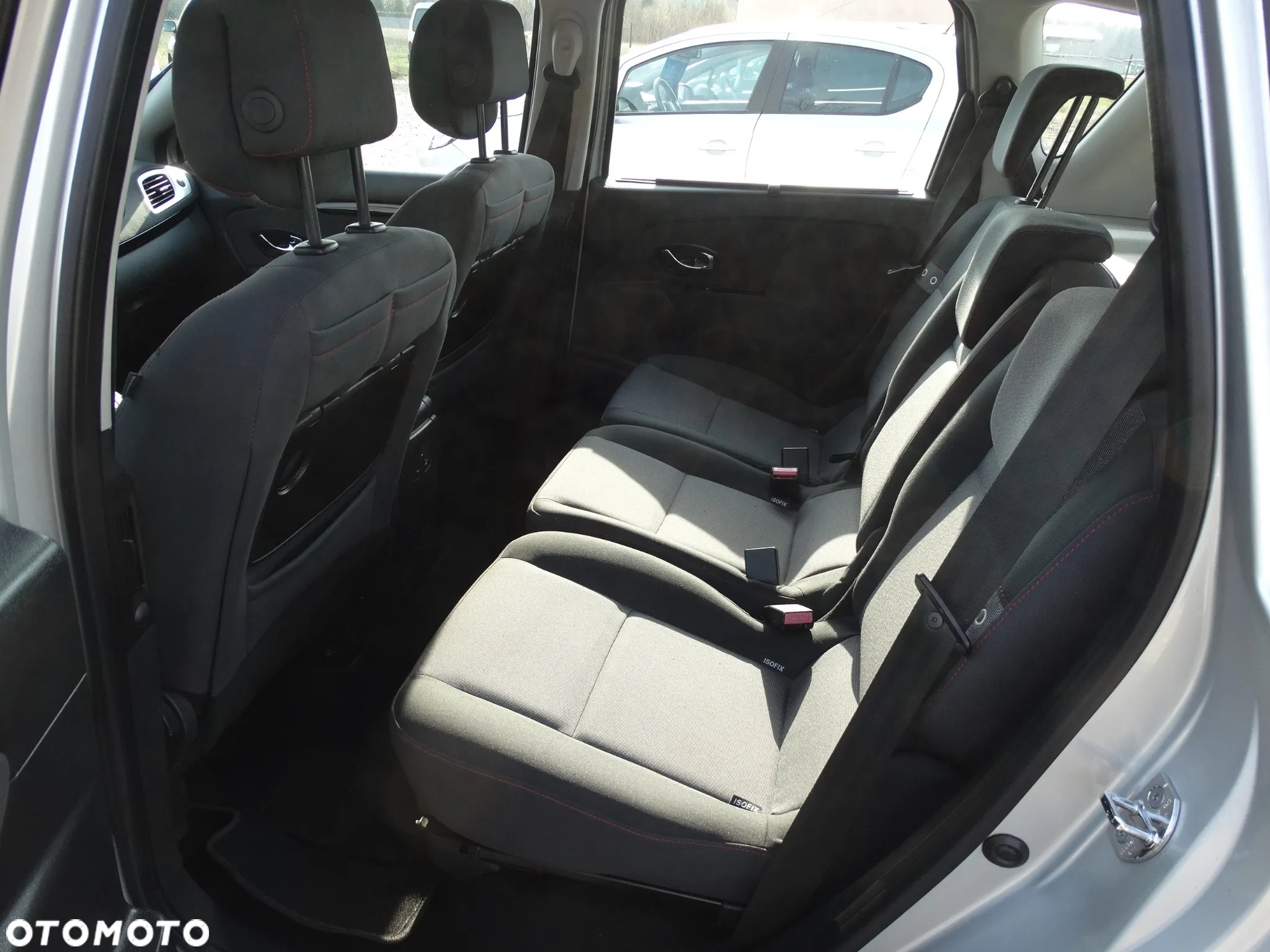 Renault Scenic 1.5dCi TomTom Edition - 17
