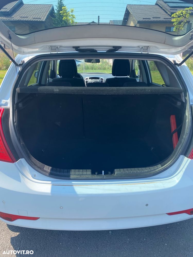 Kia Ceed 1.6 CRDi 115 Automatik Spirit - 8