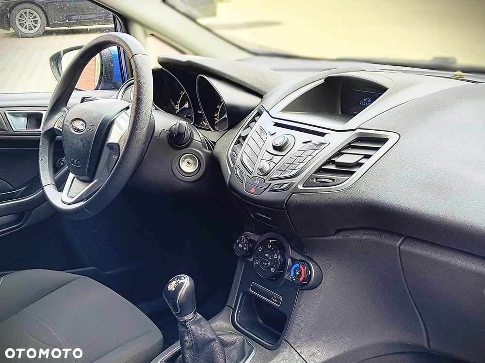 Ford Fiesta - 9