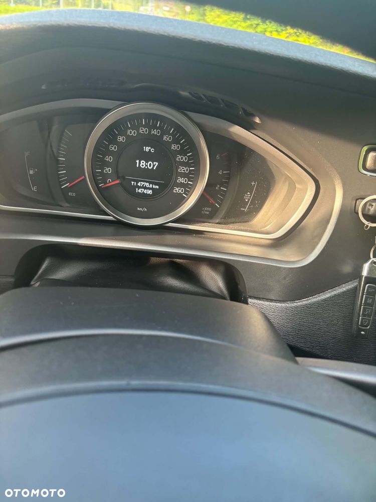 Volvo V40 D2 Momentum - 15