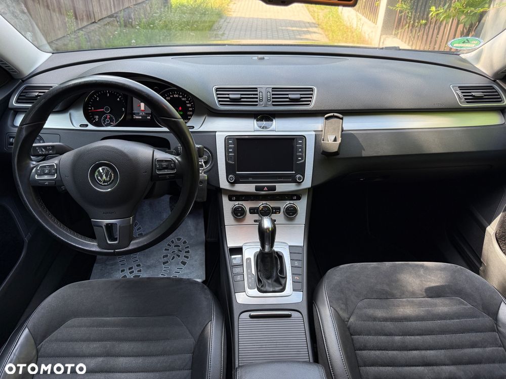 Volkswagen Passat 2.0 TDI DSG BlueMotion Technology R-Line - 17