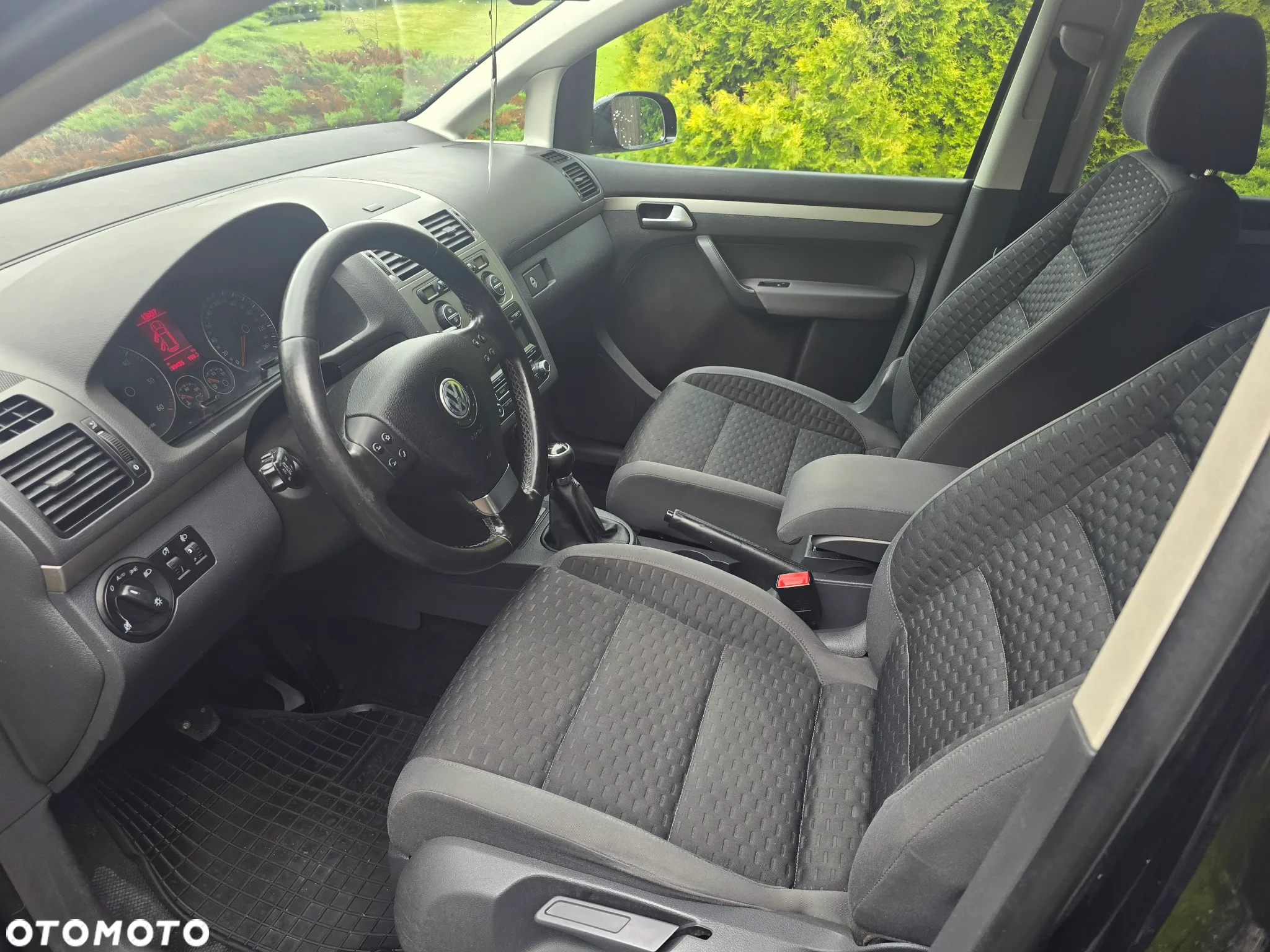 Volkswagen Touran 1.9 TDI Highline - 10