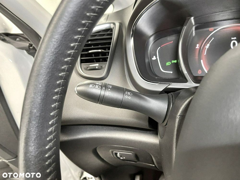 Renault Scenic 1.5 dCi Zen - 22