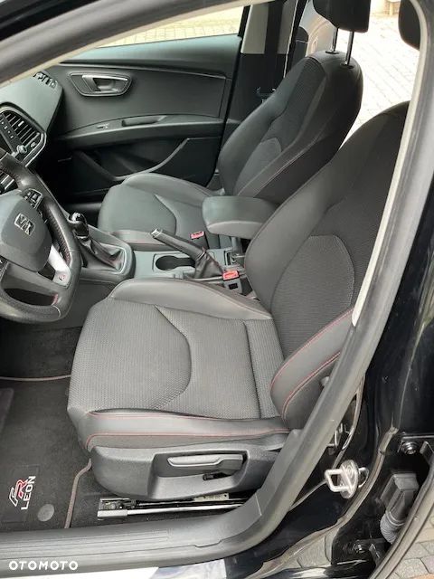 Seat Leon 2.0 TDI FR Black S&S - 34