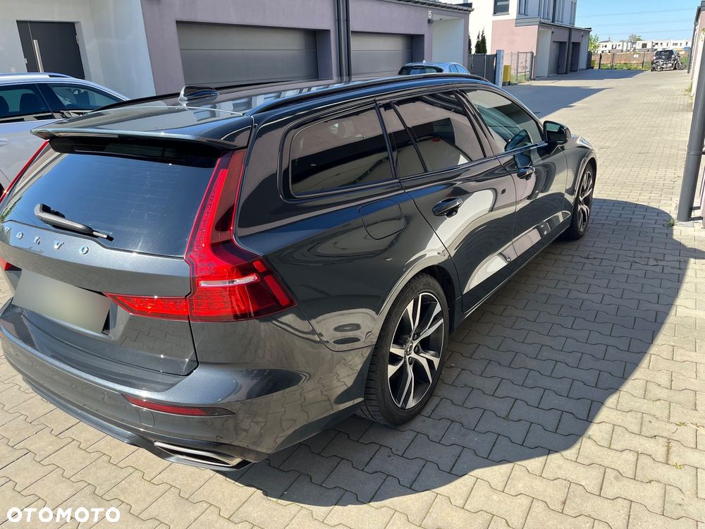 Volvo V60 T4 R-Design - 4