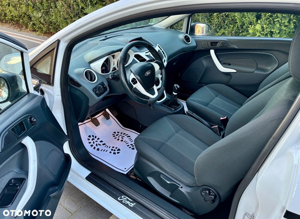 Ford Fiesta 1.4 Titanium - 10