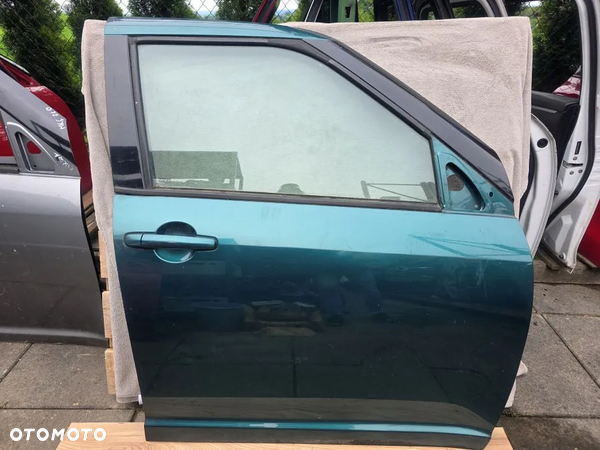 DRZWI PRAWY PRZÓD SUZUKI SWIFT MK6 2005-2010