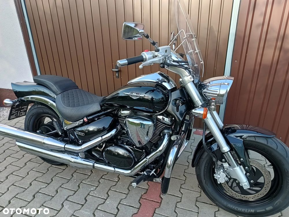 Suzuki Intruder - 2