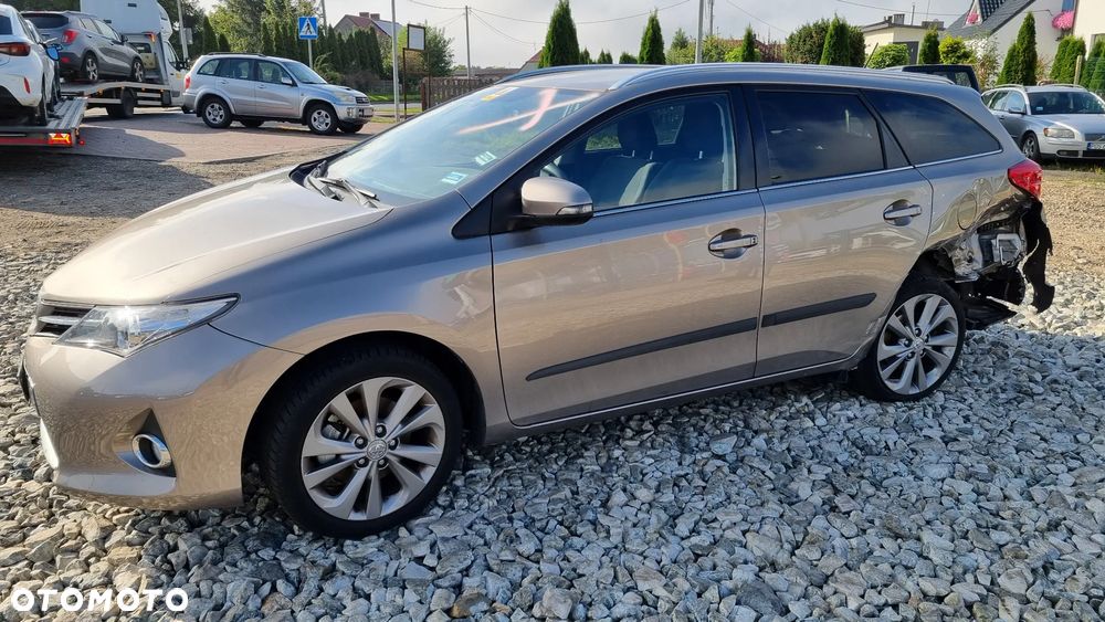 Toyota Auris - 15