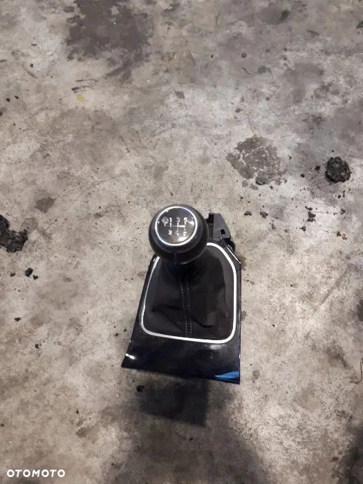 Toyota Auris II lift Kombi DŹWIGNIA, LEWAREK zmiany biegów ! - 1