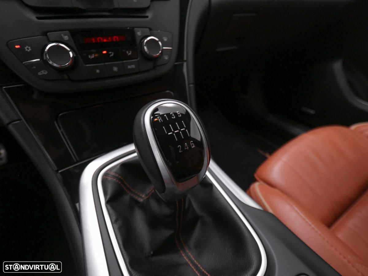 Opel Insignia Sports Tourer - 23