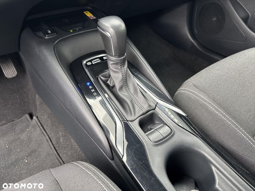 Toyota Corolla 1.8 Hybrid Comfort - 17