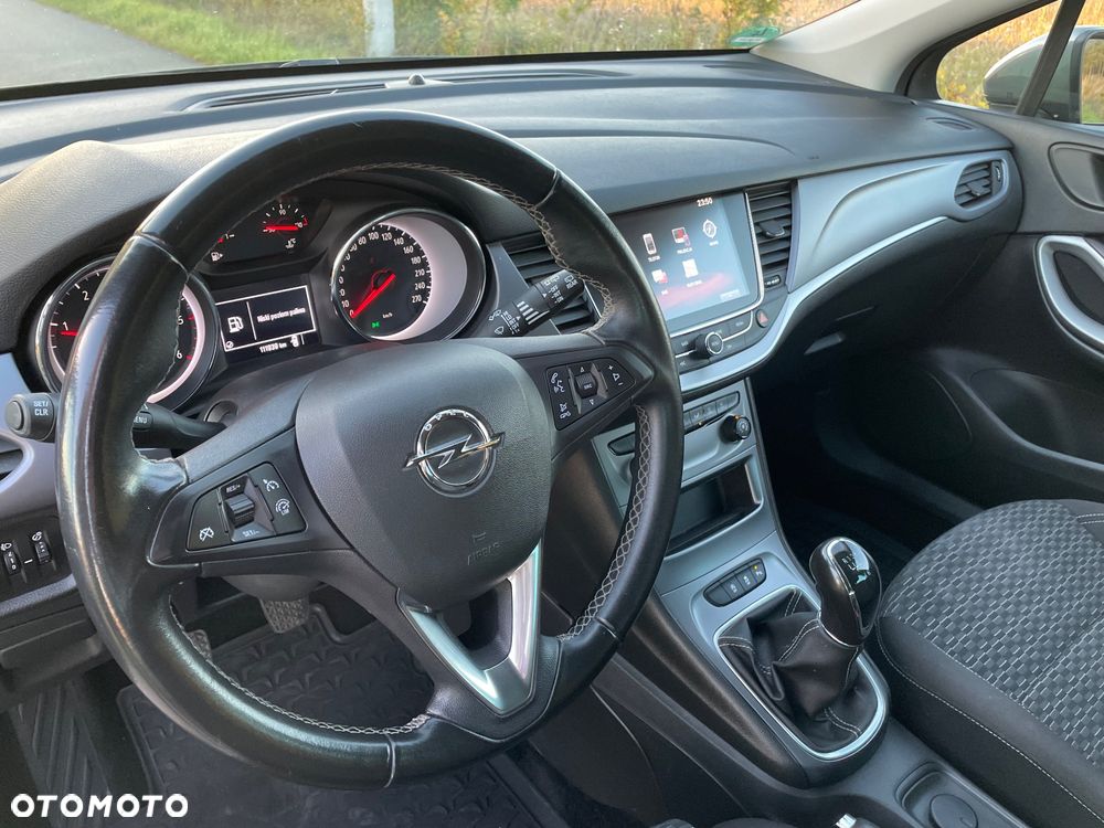 Opel Astra - 11