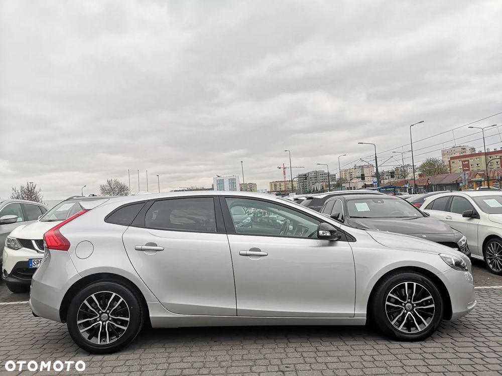 Volvo V40 T4 Powershift Kinetic - 5
