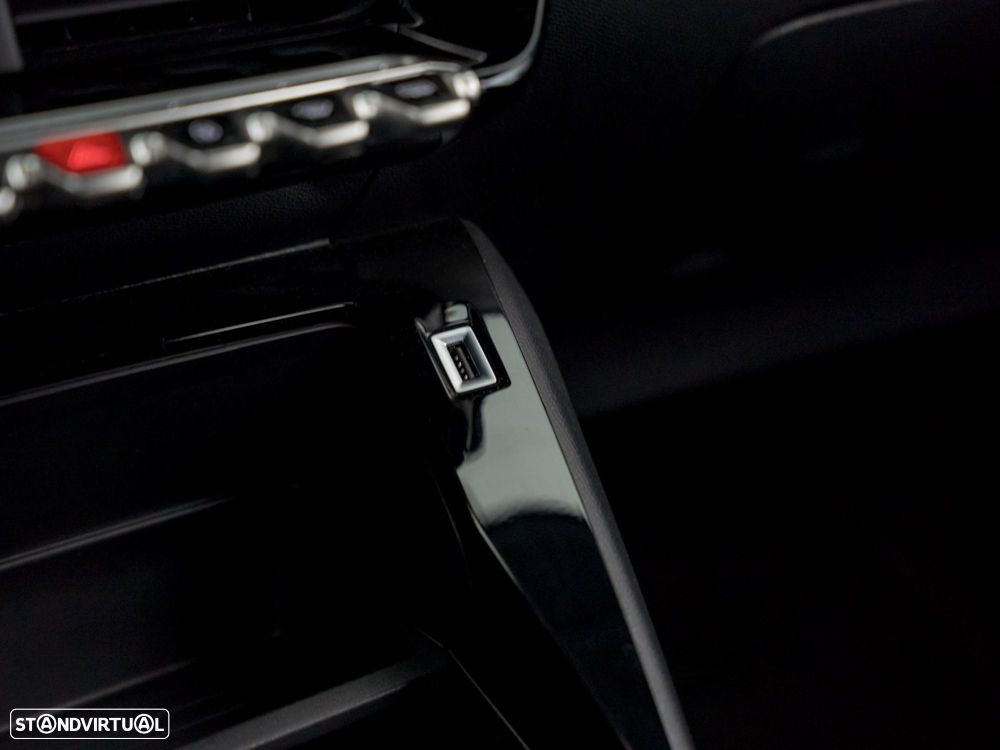 Peugeot 208 1.2 PureTech Active Pack - 22