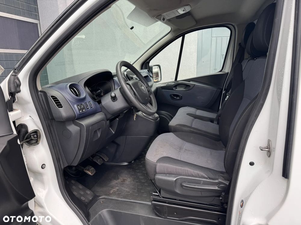 Opel Vivaro - 14