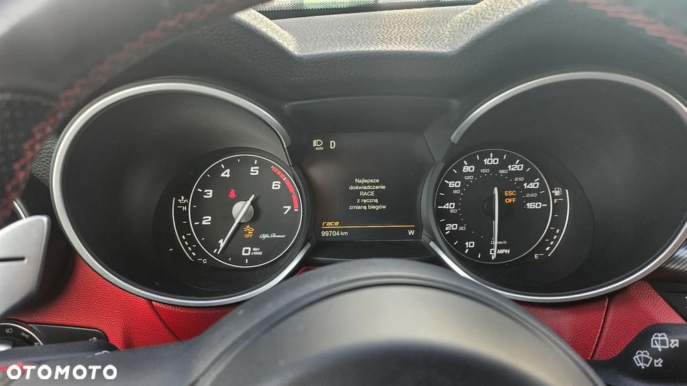 Alfa Romeo Stelvio 2.0 Turbo 16V AT8-Q4 Ti - 10