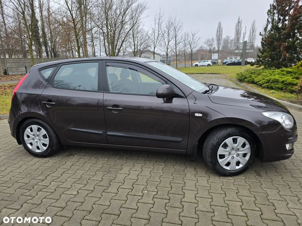 Hyundai i30 1.6 Comfort - 29