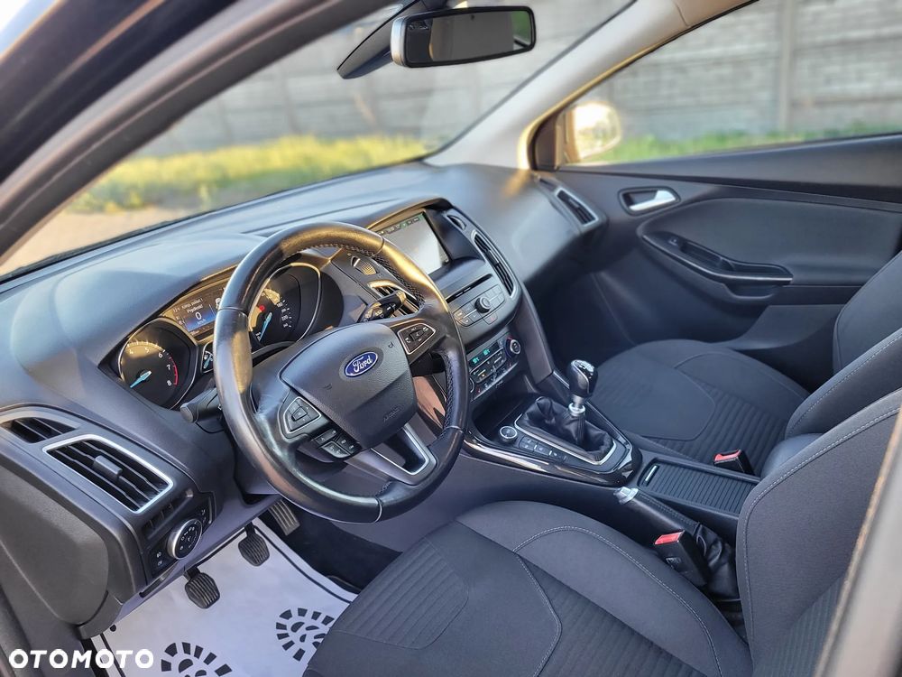 Ford Focus 1.0 EcoBoost Titanium - 13