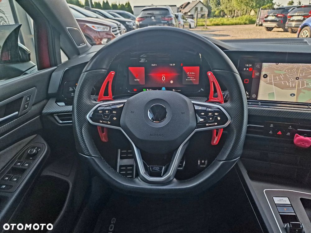 Volkswagen Golf 1.5 eTSI EVO R-Line DSG - 18