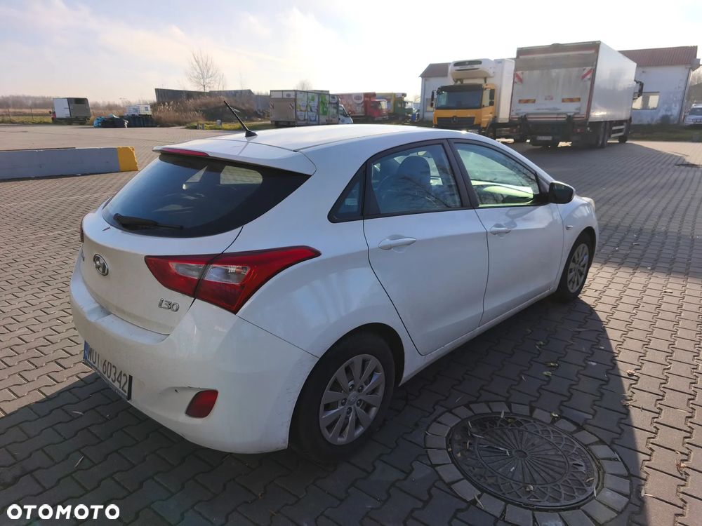 Hyundai i30 1.4 CRDi Classic - 4